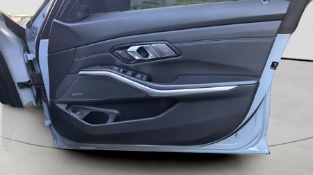 2024-BMW-M3-Competition-AWD_19