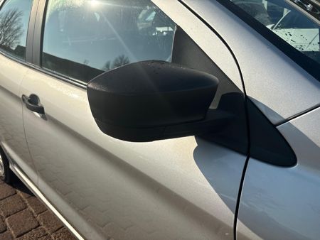 2020-Ford-Figo-15Ti-VCT-Ambiente-5-dr_9