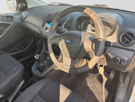 2020-Ford-Figo-15Ti-VCT-Ambiente-5-dr_12