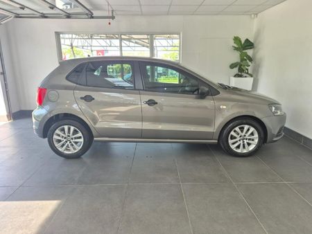 2024-Volkswagen-Polo-Vivo-14-Trendline-5-dr_4
