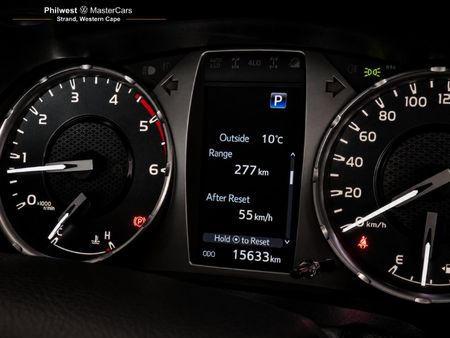 2024-Toyota-Hilux-24-GD-6-Raised-Body-Raider-Extended-Cab_18
