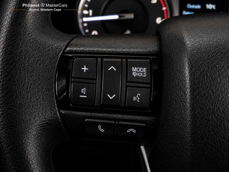 2024-Toyota-Hilux-24-GD-6-Raised-Body-Raider-Extended-Cab_27