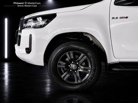 2024-Toyota-Hilux-24-GD-6-Raised-Body-Raider-Extended-Cab_30