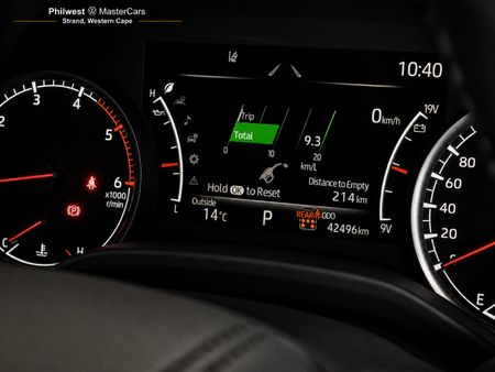 2023-Toyota-Land-Cruiser-300-V6-33-D-GR-S_16