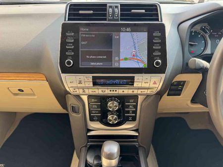 2023-Toyota-Land-Cruiser-Prado-28-GD-VX-L-Auto_13