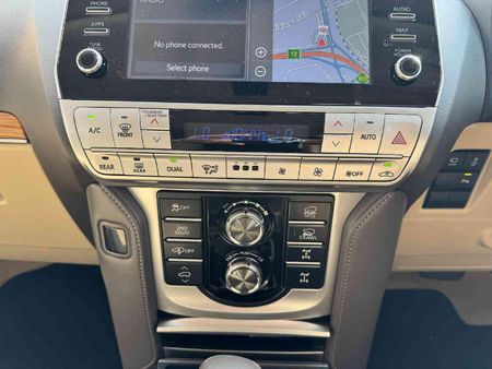 2023-Toyota-Land-Cruiser-Prado-28-GD-VX-L-Auto_14