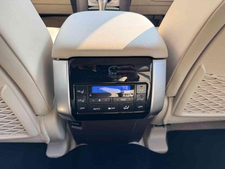 2023-Toyota-Land-Cruiser-Prado-28-GD-VX-L-Auto_18