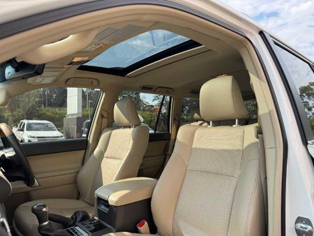 2023-Toyota-Land-Cruiser-Prado-28-GD-VX-L-Auto_21