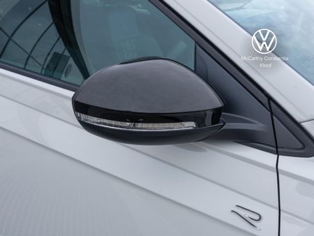 2026-Volkswagen-Taigo-10-TSI-R-Line-Auto_17