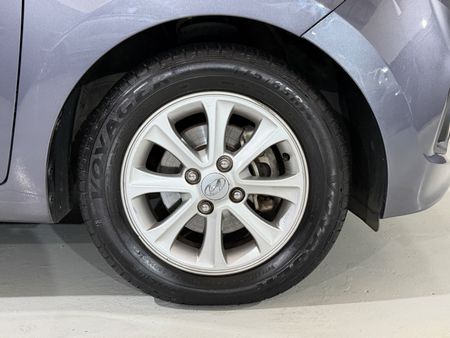 2015-Hyundai-Grand-i10-125-Fluid-Auto_8