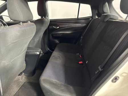 2018-Toyota-Yaris-15-Pulse-Auto-5-dr_3