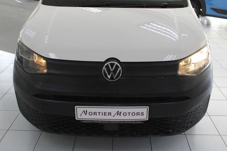 2022-Volkswagen-Caddy-PANEL-VAN_4