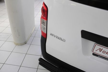 2021-Nissan-NV350-PANEL-VAN_20