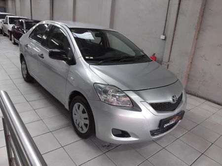 2009-Toyota-Yaris-T3-Sedan_0