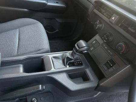 2026-Toyota-Hilux-28-GD-6-RB-SRX-4x4-Auto-Double-Cab_19