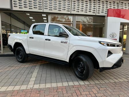 2026-Toyota-Hilux-28-GD-6-RB-SRX-4x4-Auto-Double-Cab_5