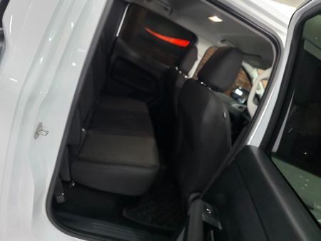 2026-Volkswagen-Amarok-20-TDI-125kW-Life-Auto-Double-Cab_5