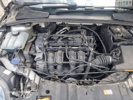 2014-Ford-Focus-16-Ti-VCT-Trend-5-dr_12