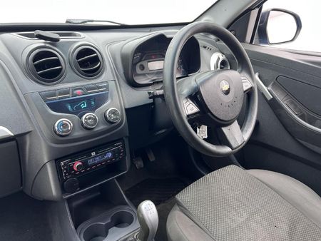 2016-Chevrolet-Utility-14-AC_5