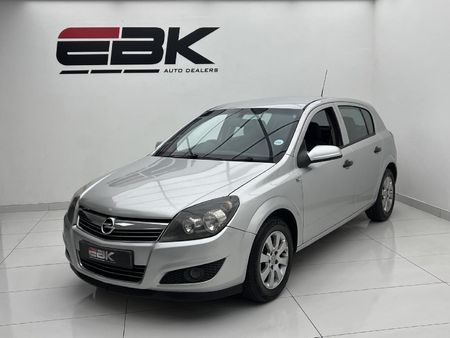 2010-Opel-Astra-16-Essentia-5-dr_2