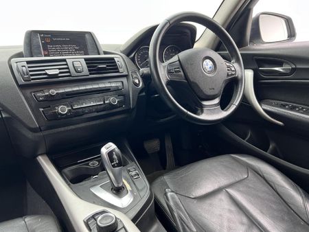 2013-BMW-1-Series-116i-5-dr-Auto_5