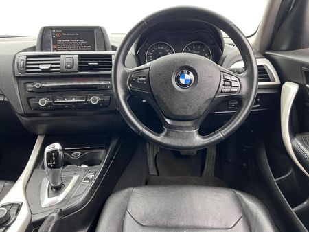 2013-BMW-1-Series-116i-5-dr-Auto_6