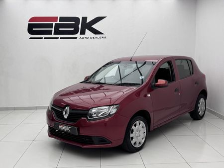 2015-Renault-Sandero-900T-Dynamique_2