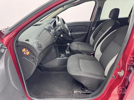 2015-Renault-Sandero-900T-Dynamique_6