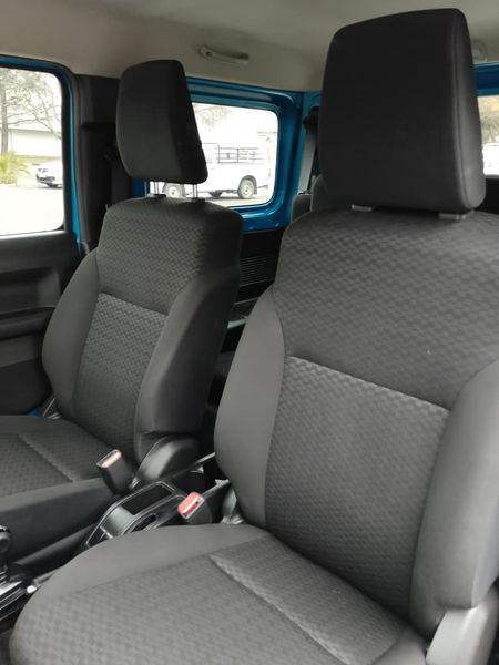 2023-Suzuki-Jimny-15-GLX-Auto_24