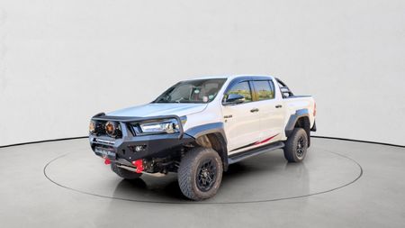 2025-Toyota-Hilux-28GD-6-GR-Sport-Double-Cab-4x4_0