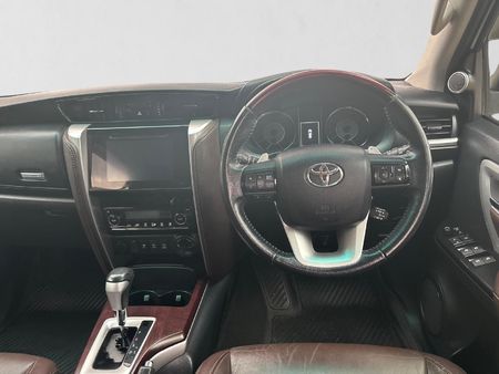 2017-Toyota-Fortuner-28-GD-6-4x4-Auto_13