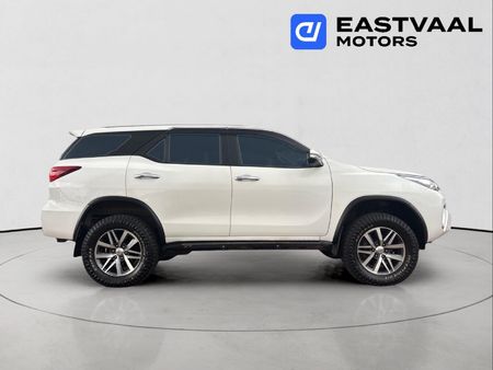 2017-Toyota-Fortuner-28-GD-6-4x4-Auto_7