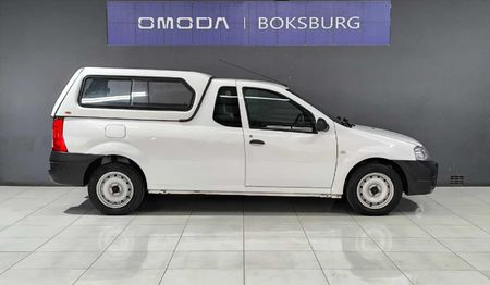 2024-Nissan-NP200-16_3