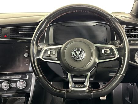 2020-Volkswagen-Golf-VII-GTI-20-TSI-Auto_11