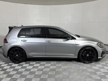 2020-Volkswagen-Golf-VII-GTI-20-TSI-Auto_15