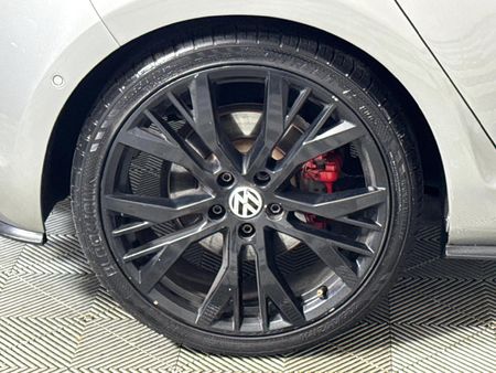 2020-Volkswagen-Golf-VII-GTI-20-TSI-Auto_6