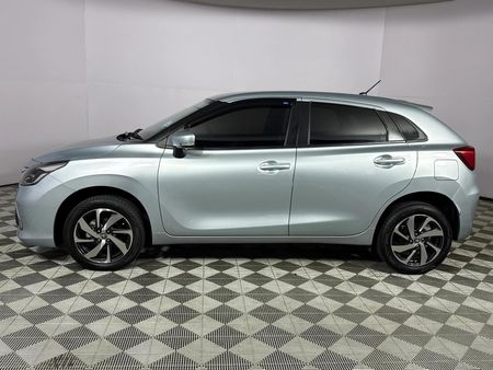 2024-Toyota-Starlet-15-XS_18