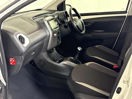 2019-Toyota-Aygo-10-X-Cite-5-dr_7