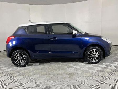 2022-Suzuki-Swift-12-GLX_15