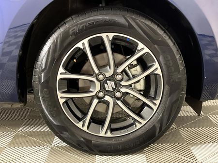 2022-Suzuki-Swift-12-GLX_4