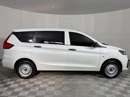 2023-Suzuki-Ertiga-15-GA_17