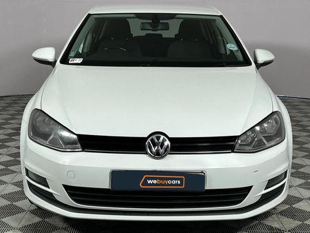 2014-Volkswagen-Golf-VII-14-TSI-Comfortline-Auto_15