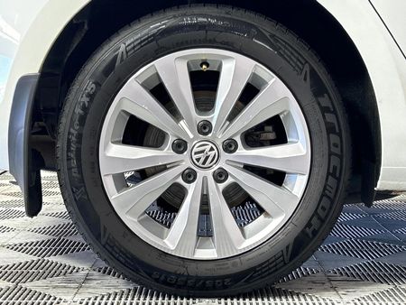 2014-Volkswagen-Golf-VII-14-TSI-Comfortline-Auto_7