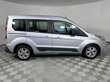 2017-Ford-Tourneo-Connect-10-Trend-SWB_13
