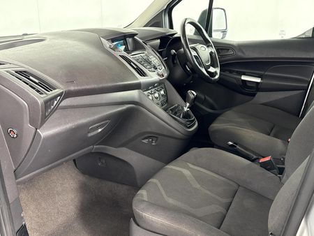 2017-Ford-Tourneo-Connect-10-Trend-SWB_6