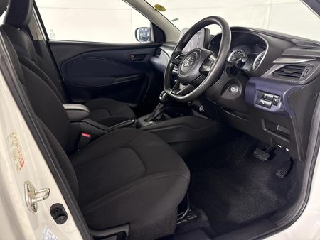2023-Toyota-Starlet-15-XS-Auto_9