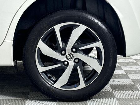 2023-Toyota-Starlet-15-XS-Auto_6