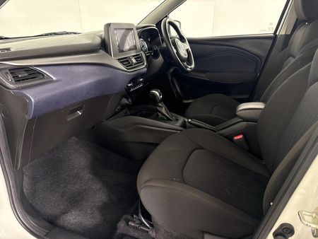 2023-Toyota-Starlet-15-XS-Auto_8