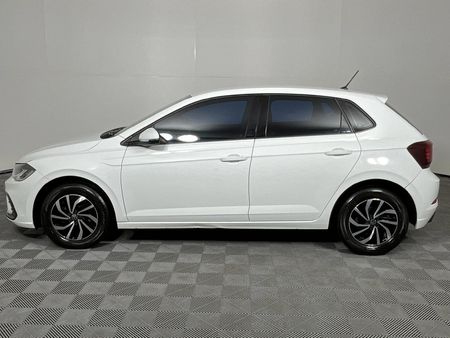 2022-Volkswagen-Polo-10-TSI-Life_19