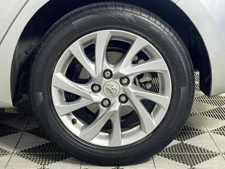 2017-Toyota-Auris-16-XR_6